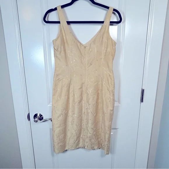 Nanette Leopore Ivory Silk Midi Sheath Dress V-Neck Crochet Sequined Hem Size 4P - Picture 2 of 9